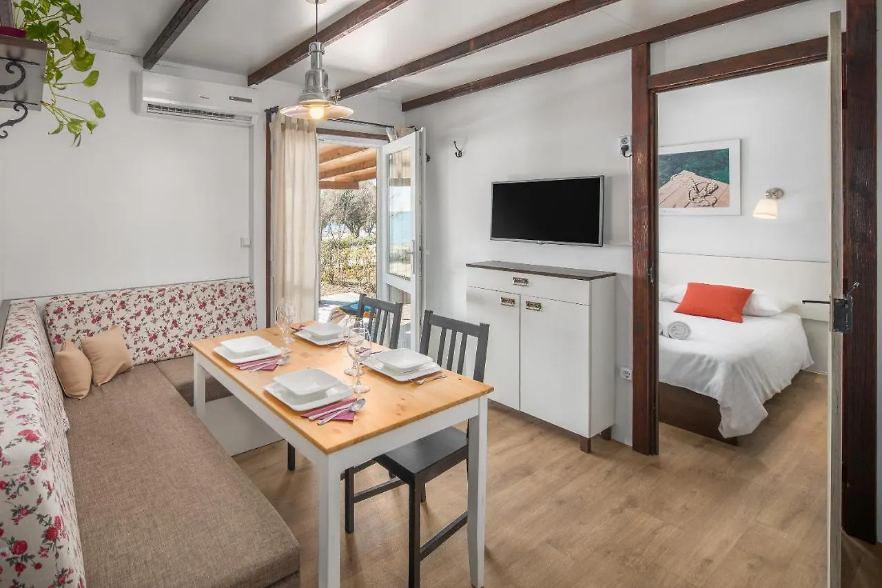 Camping Homes Mon Perin Bale Hırvatistan