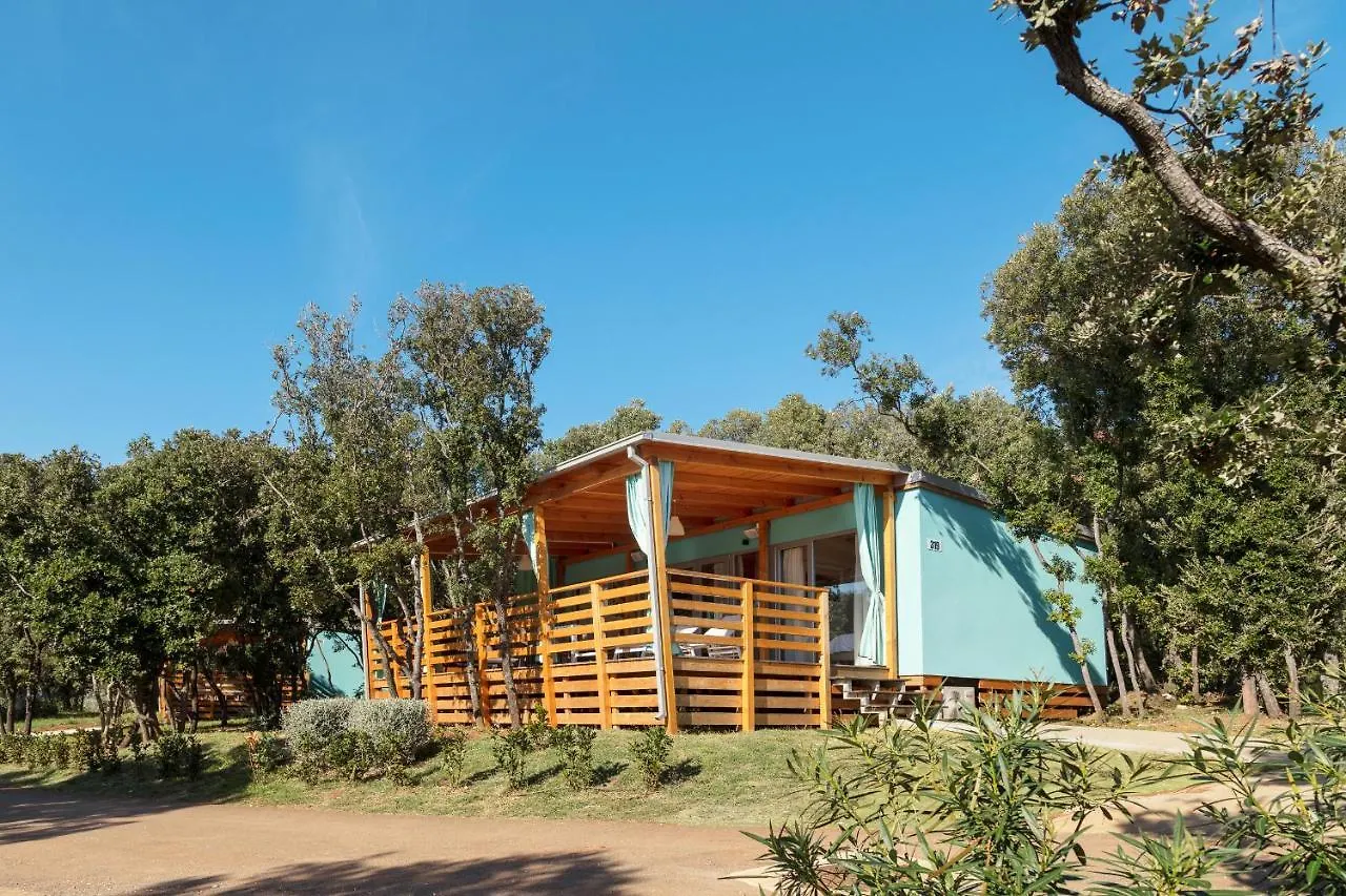 Camping Homes Mon Perin Bale 4*,  Hırvatistan