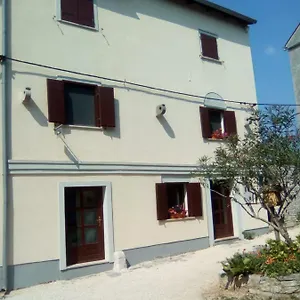 Appartamento Mon Perin Castrum - Castel