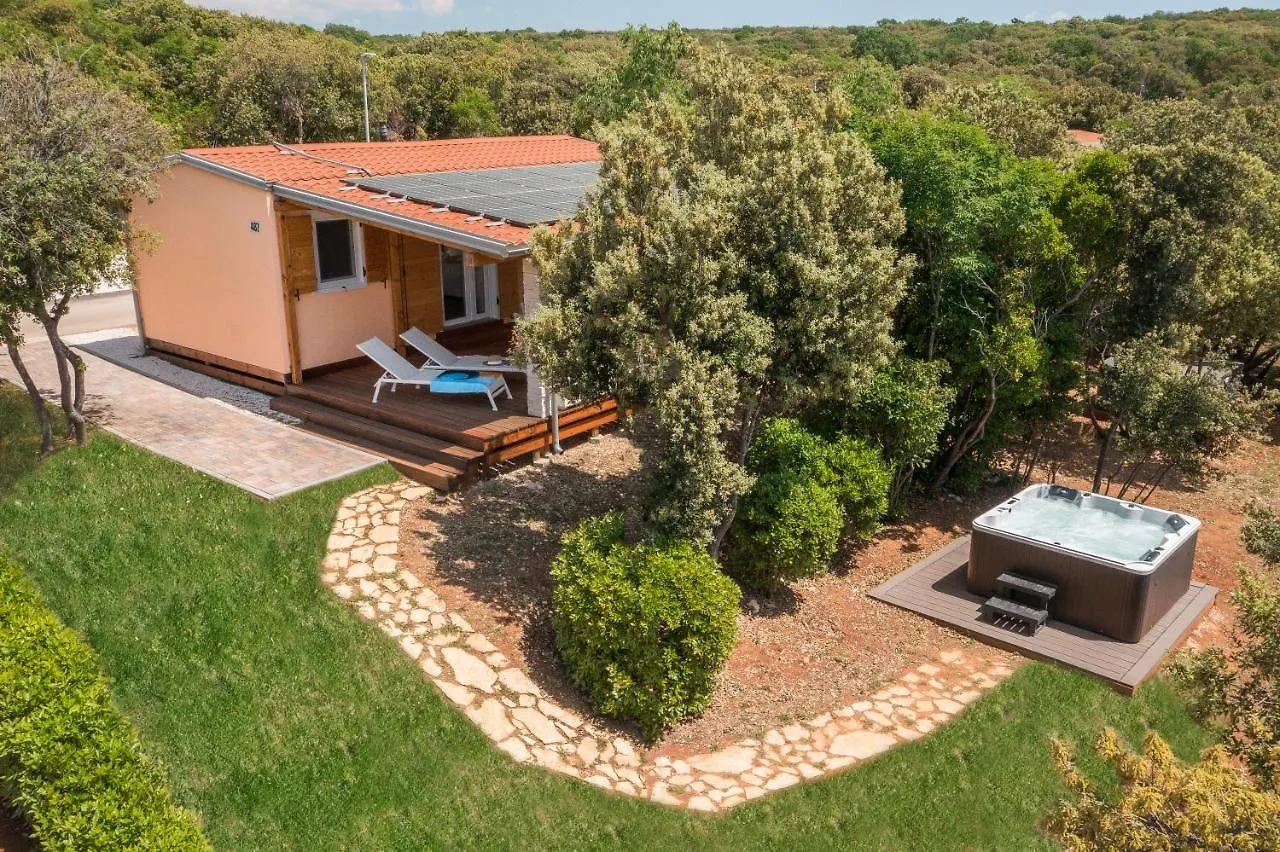 Camping Homes Mon Perin Bale