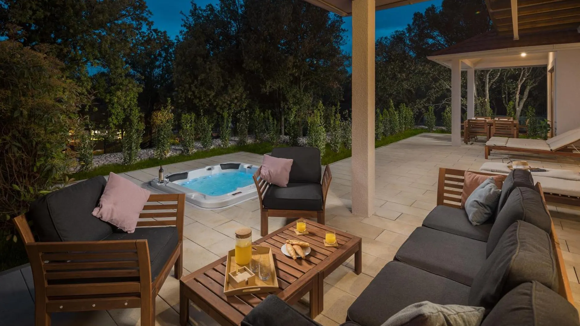 Camping Homes Mon Perin Bale